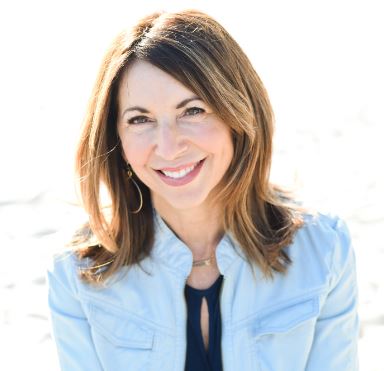 Headshot of Christine Roberts